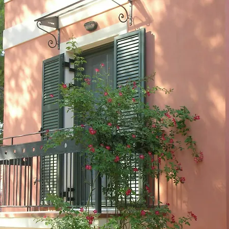 Alekos Houses-petros * Lixouri